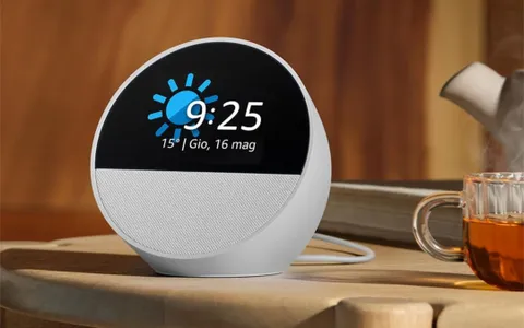 NUOVISSIMO Echo Spot di Amazon: prezzo LANCIO che dura pochissimo tempo!