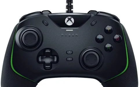 Controller Razer Wolverine V2: su Amazon ENORME SCONTO per il pad