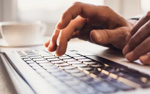 Hosting web a basso costo ma completo: tutto su Hostinger completo di AI