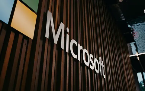 Microsoft accusa gruppo di creare tool per abusare della sua AI