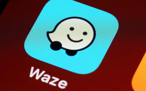 Waze sfrutterà l’AI per inviare avvisi sulla cronologia incidenti
