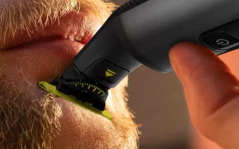 RASATURA AL TOP per viso e corpo con Philips OneBlade Pro in sconto su Amazon!