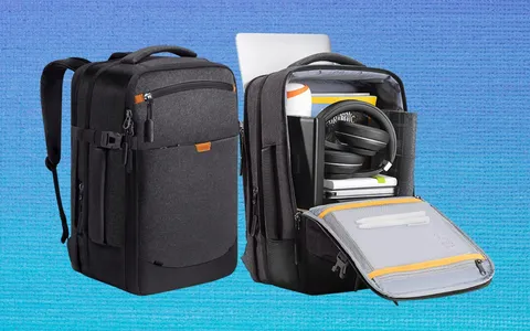Zaino da viaggio espandibile che unisce stile e praticità ora in OFFERTA