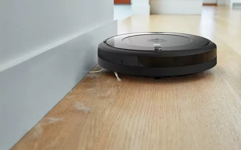 Robot Roomba 692 con modulo Wi-Fi adatto a pavimenti e tappeti ad un prezzo FENOMENALE su Amazon