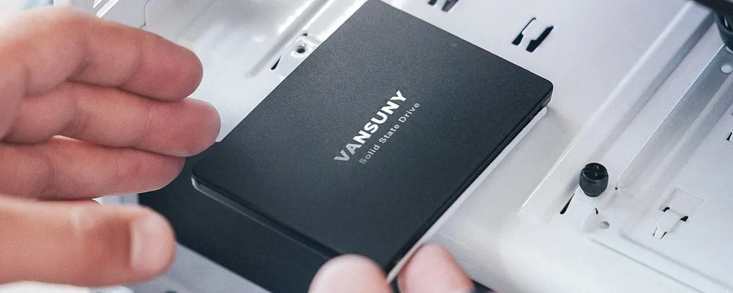 SSD interno da 240GB Vansuny: offerta BOMBA da Amazon a 16€
