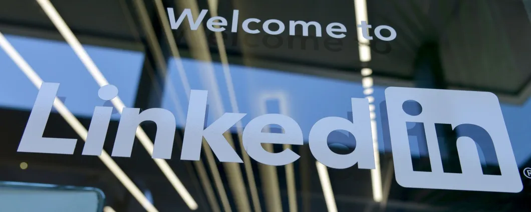 LinkedIn lancia funzionalità AI per la ricerca del lavoro