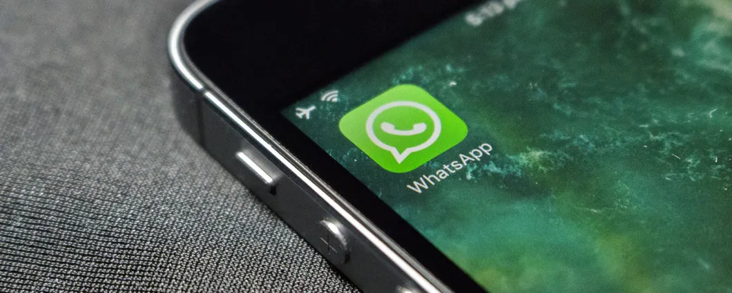 DoT e WhatsApp insieme in prima linea contro le truffe online