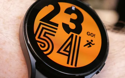 Samsung Galaxy Watch4 (44mm): non puoi RESISTERE allo sconto Amazon di 140€