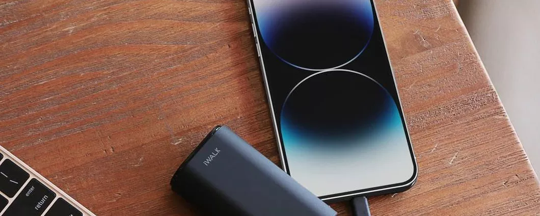 iWALK, il powerbank portatile magnetico per iPhone al prezzo più basso di sempre