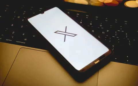 X introduce nuove regole per contrastare gli account parodia