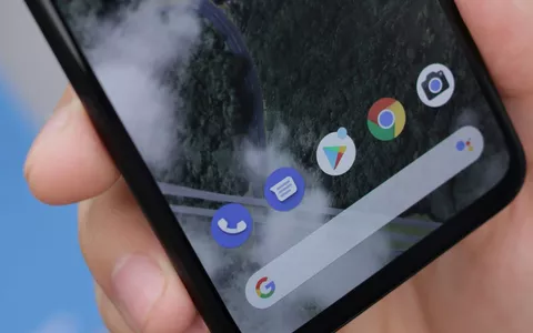 Google Play consente di scaricare due app contemporaneamente