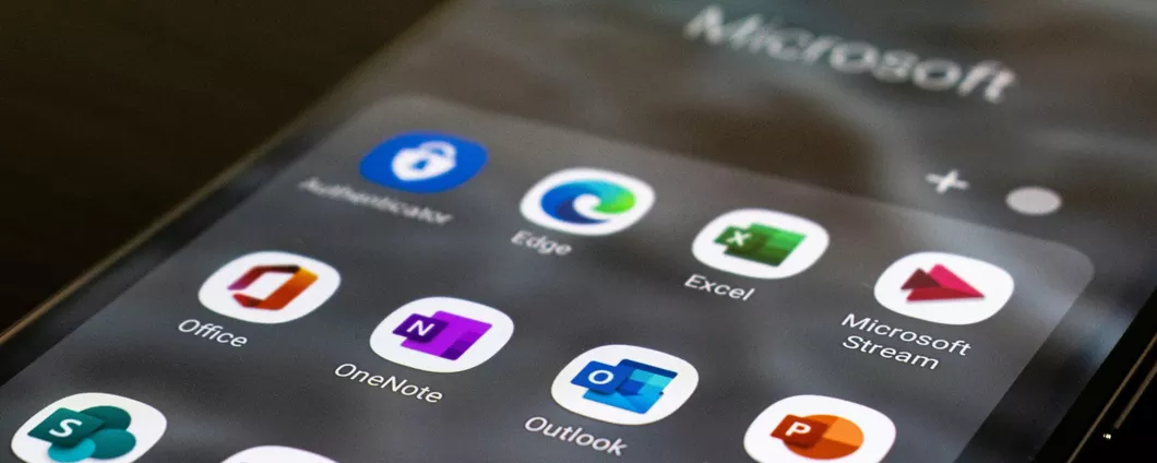 Microsoft 365 includerà Designer e altre novità su app mobile