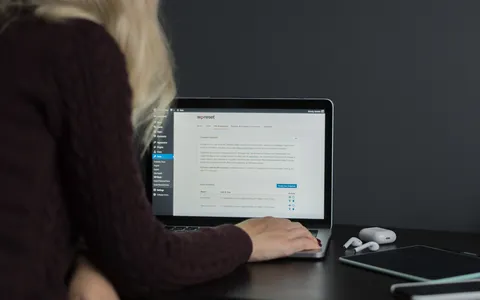 Hostinger: assistenza 24 ore su 24 e dominio gratis per il tuo sito