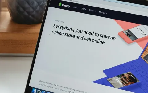 Shopify nega violazione e collega dati rubati ad app terze