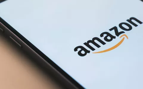 Amazon: nuovo tool AI per migliorare le immagini negli annunci