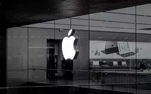 Apple: obiettivo 1 triliardo entro il 2030