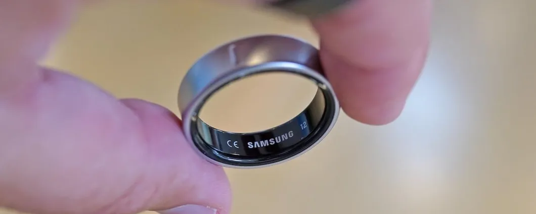 Samsung entra nel mercato degli anelli smart con Galaxy Ring