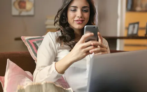 Scopri come Norton 360 Advanced tutela la tua identità digitale