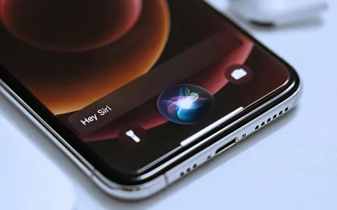 LLM Siri: Apple a lavoro su nuovo chatbot per sfidare ChatGPT