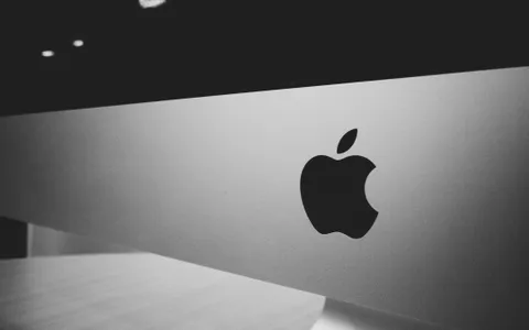 Apple: ricavi in crescita e sfide legali nel Q2 2025